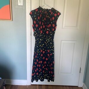 Banana Republic size 2 dress. Navy with flowers. Excellent condition.